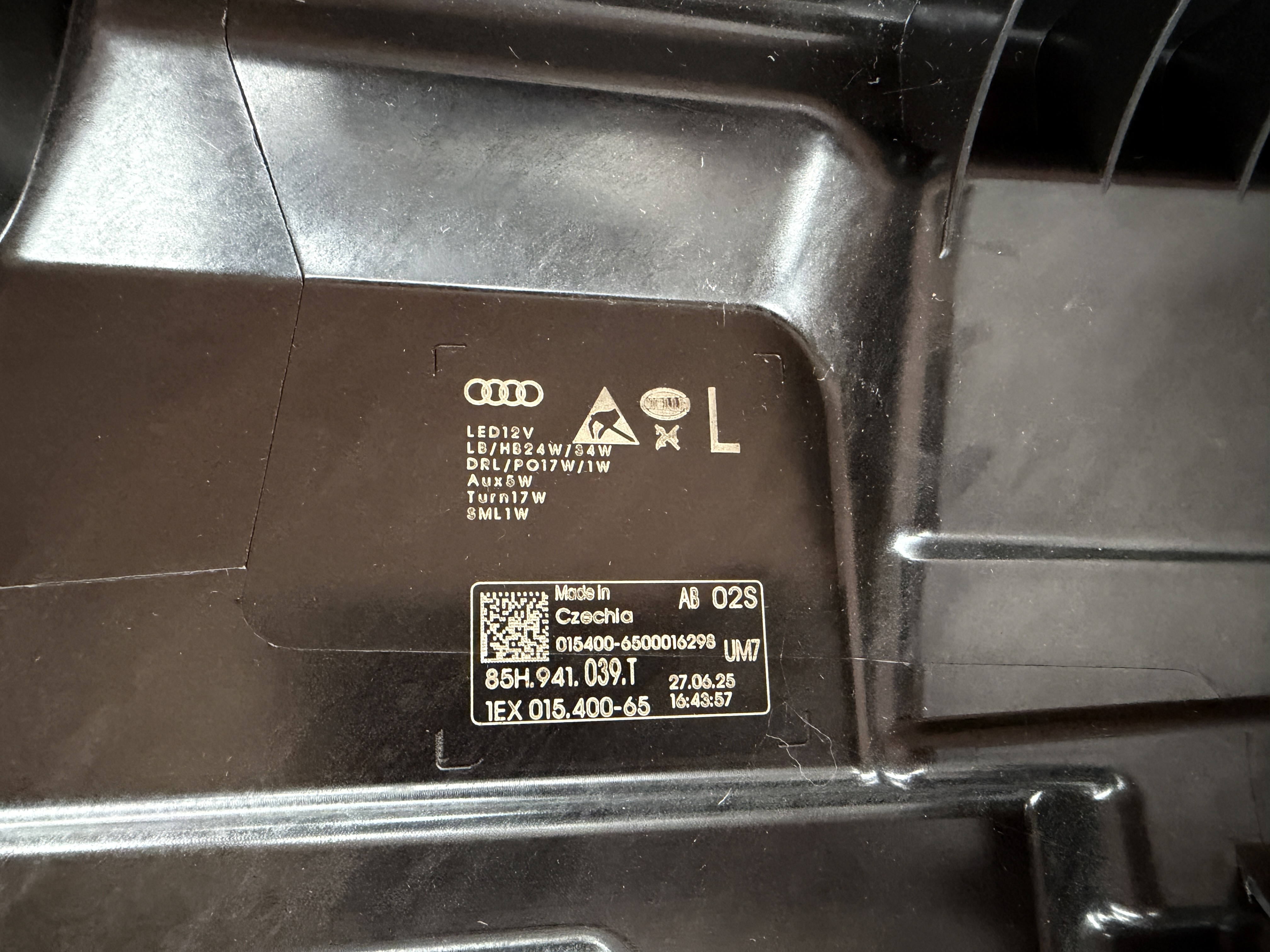 2025-2026 Audi Q6 e-tron SQ6 e-tron Matrix LED Headlight — Left Driver Side photo 7